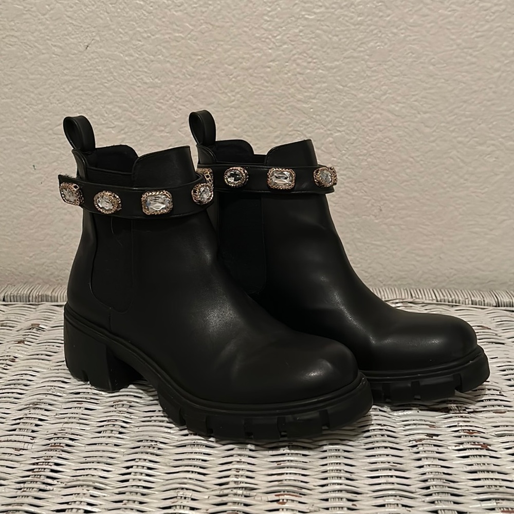 Madden Girl Honeyy Boots